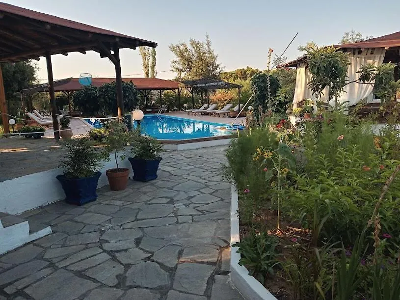 Kissos Apartments Vourvourou