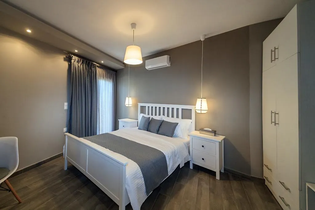 Kissos Apartments Vourvourou