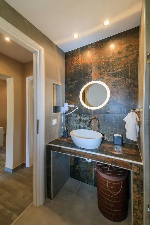 Kissos Apartments Vourvourou